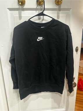 Nike, girls oversized black sweatshirt, size L